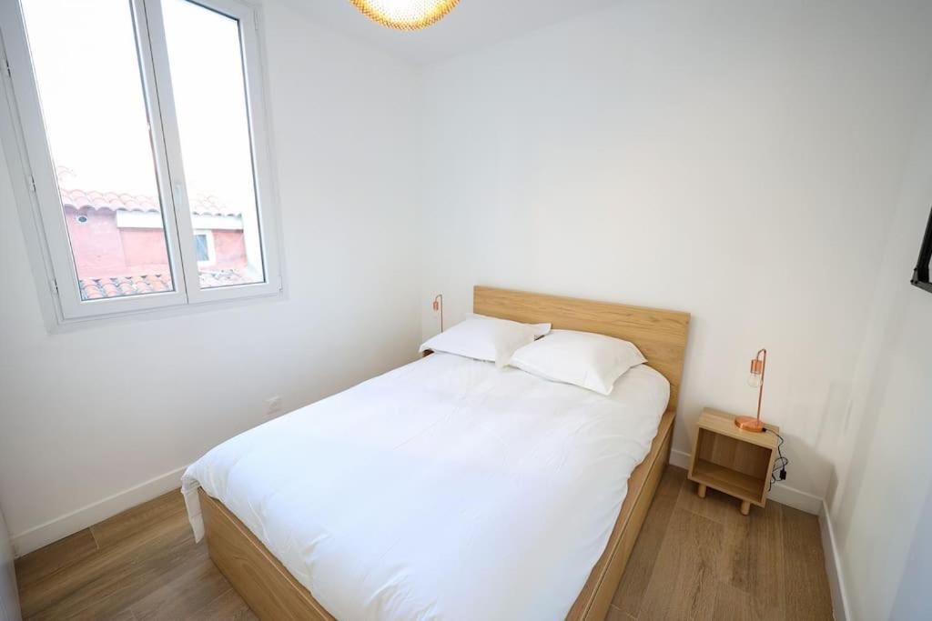 Cosy Pied A Terre Rue Corneille, Coeur Marseille, 4 Pers, 2 Ch Apartment Bagian luar foto
